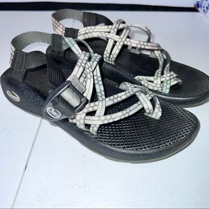 Chaco classic toe loop sandal size 9